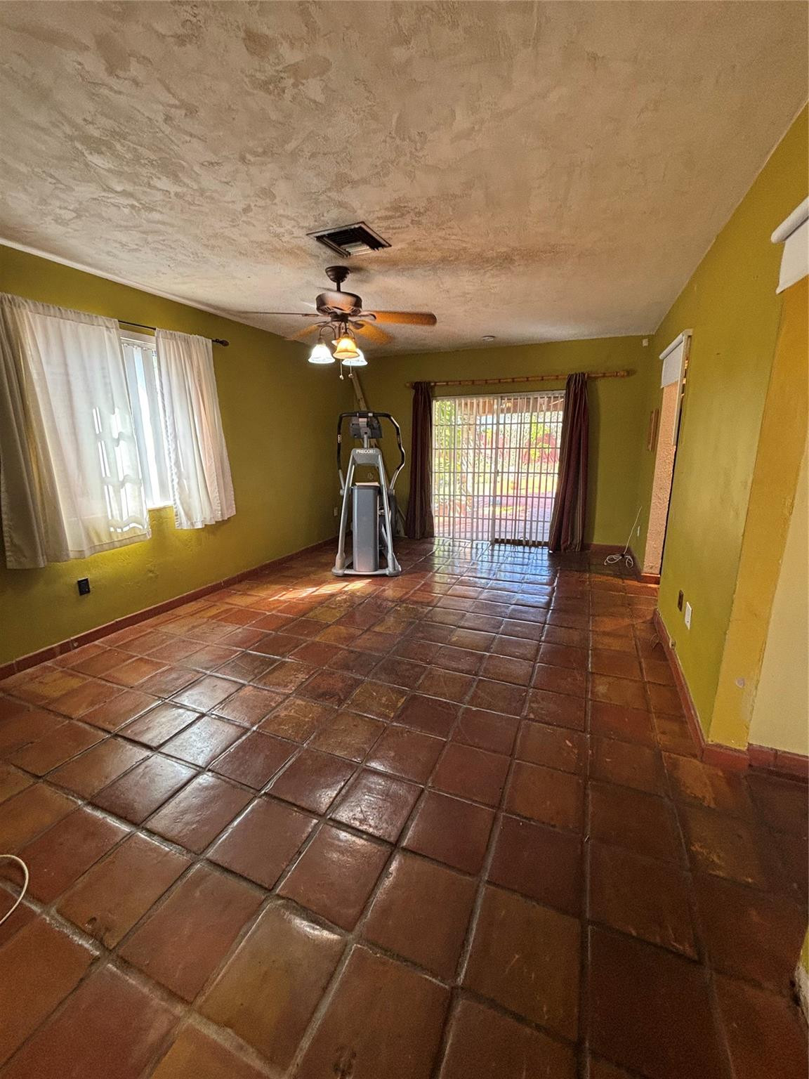 Palace Marvelous Homes - Residential