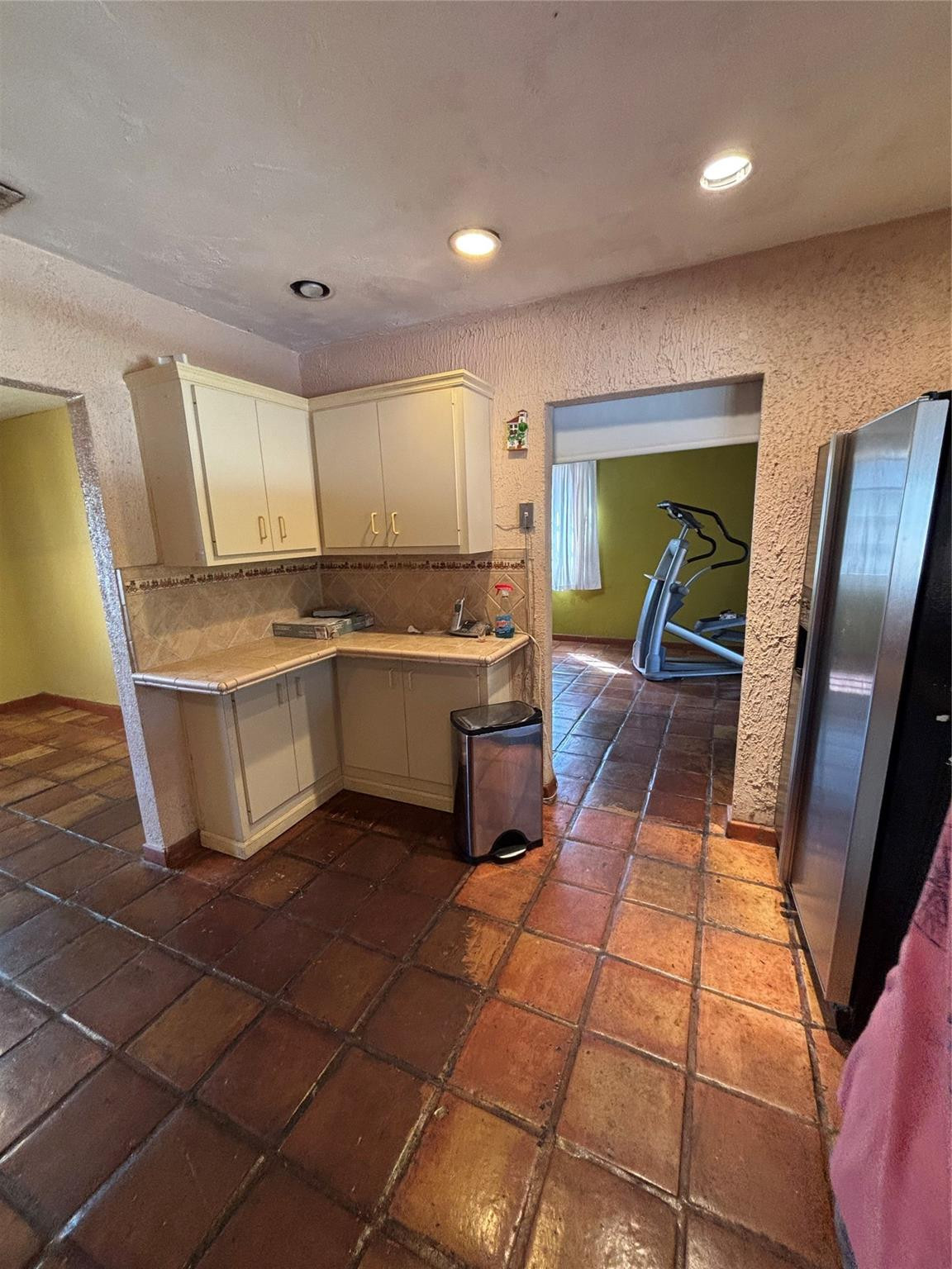 Palace Marvelous Homes - Residential