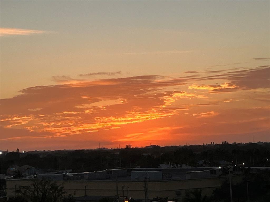 Hillsboro Cove - Residential