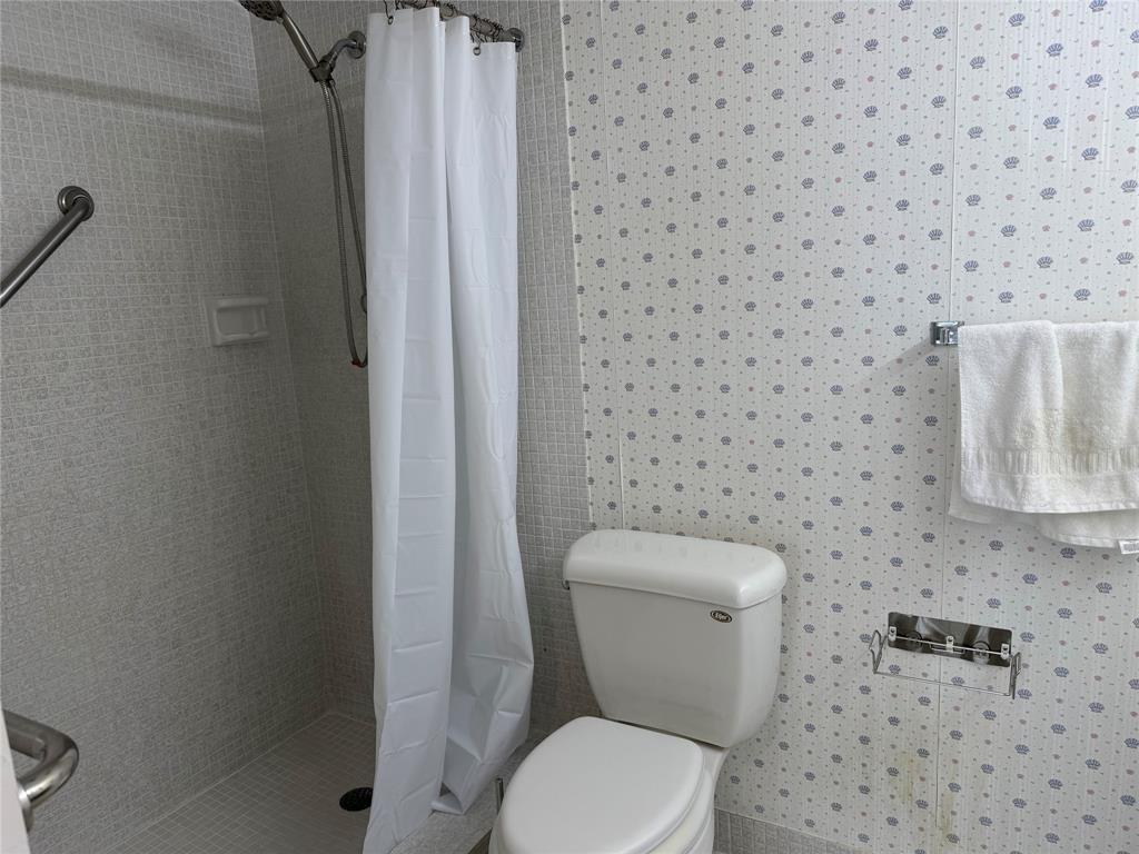 Hillsboro Cove - Residential