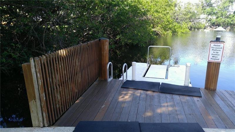 Hillsboro Cove - Residential