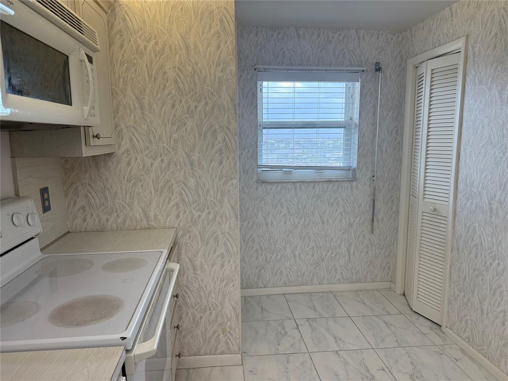 Hillsboro Cove - Residential