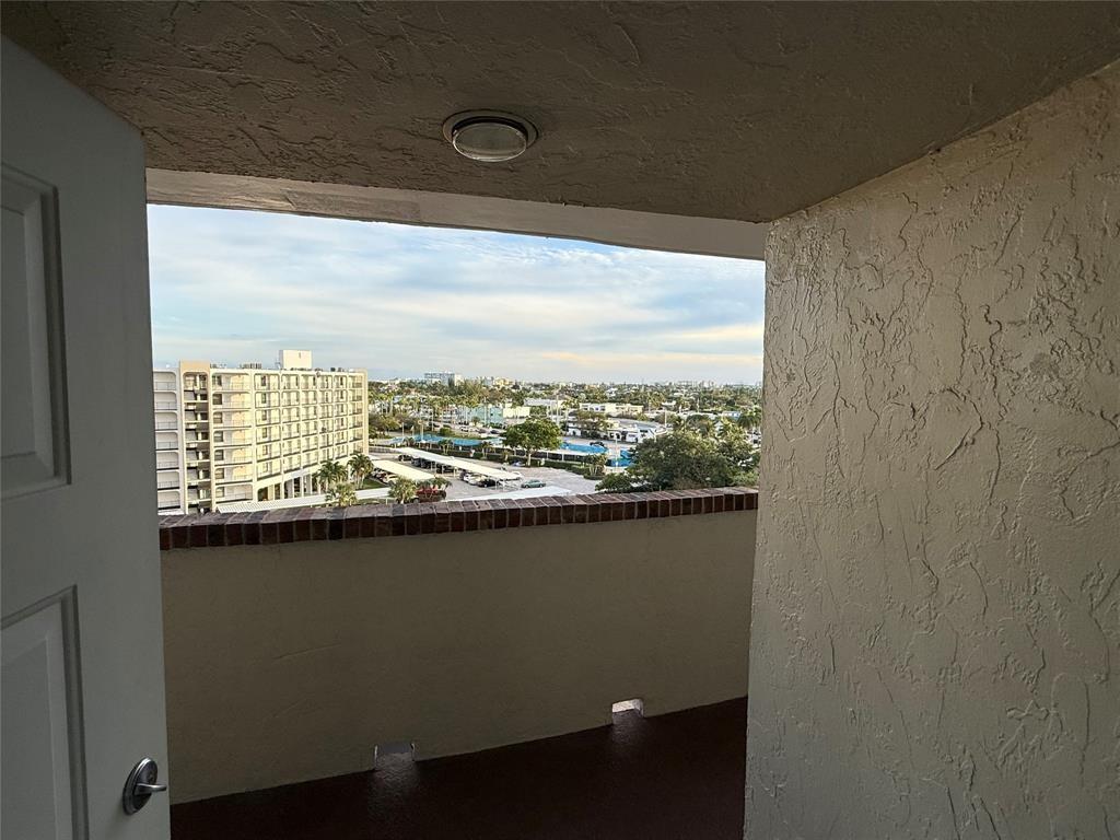 Hillsboro Cove - Residential