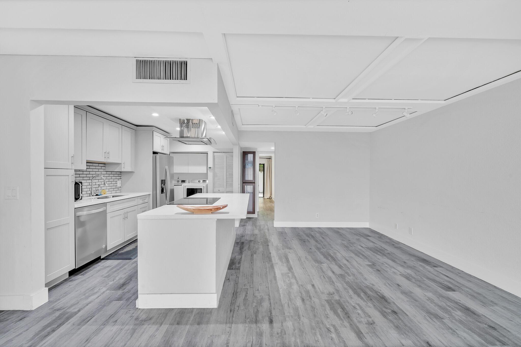 741 E Coco Plum Circle 2