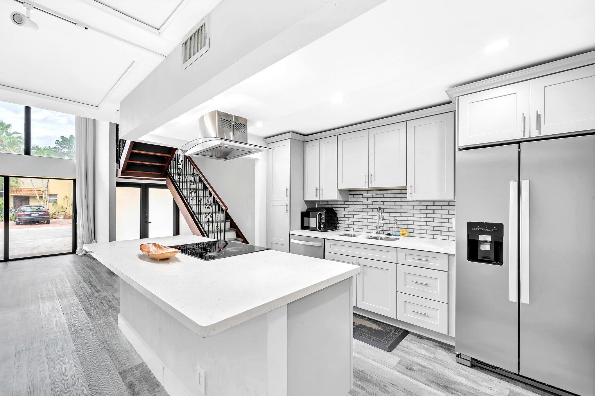 741 E Coco Plum Circle 2