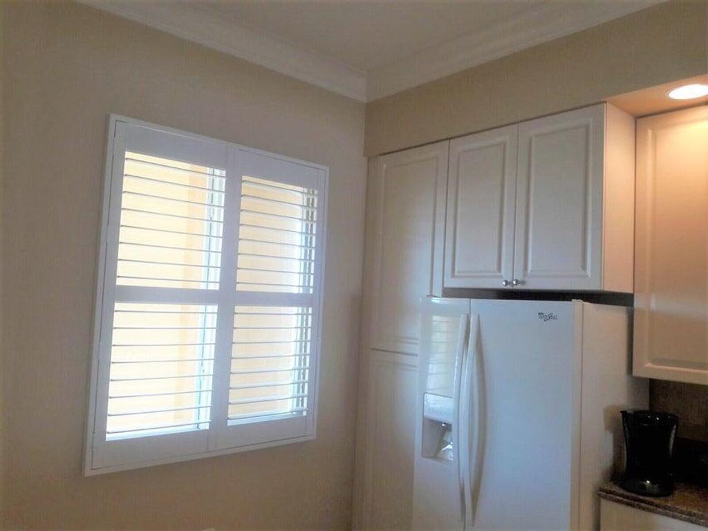 Photo of 4 Harbour Isle Drive E #Ph-4, Fort Pierce, FL 34949 (MLS # R11159333)