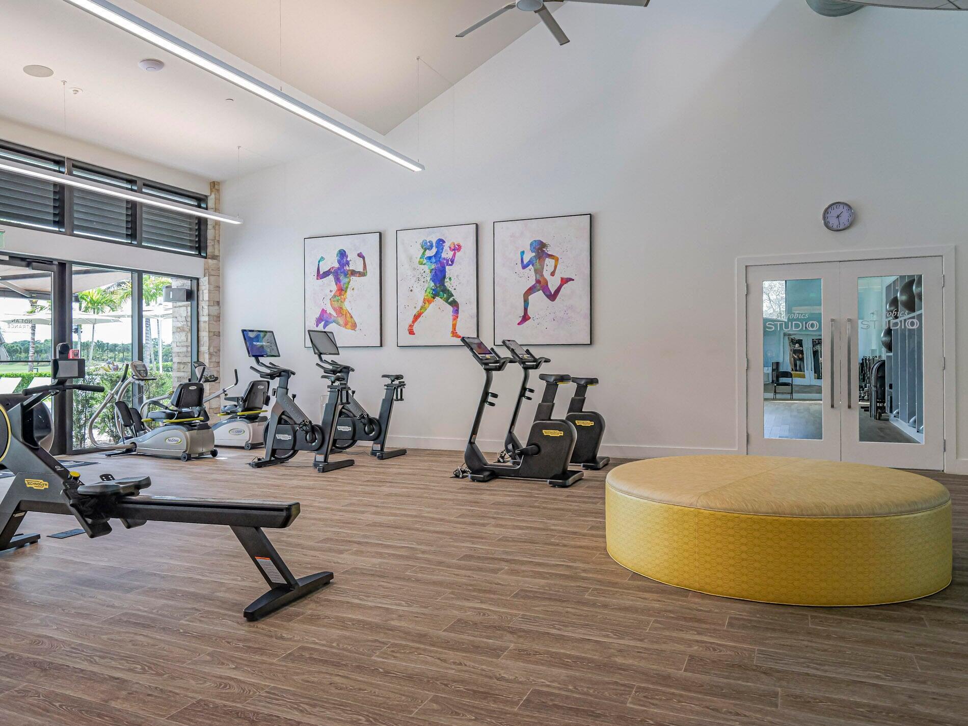 EASTPOINTE COUNTRY CLUB 3 - Residential Lease