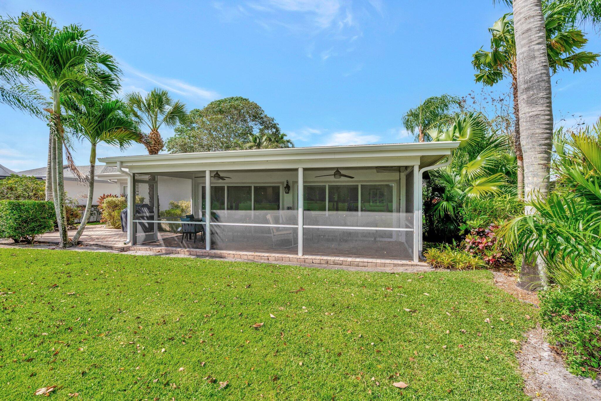 EASTPOINTE COUNTRY CLUB 3 - Residential Lease