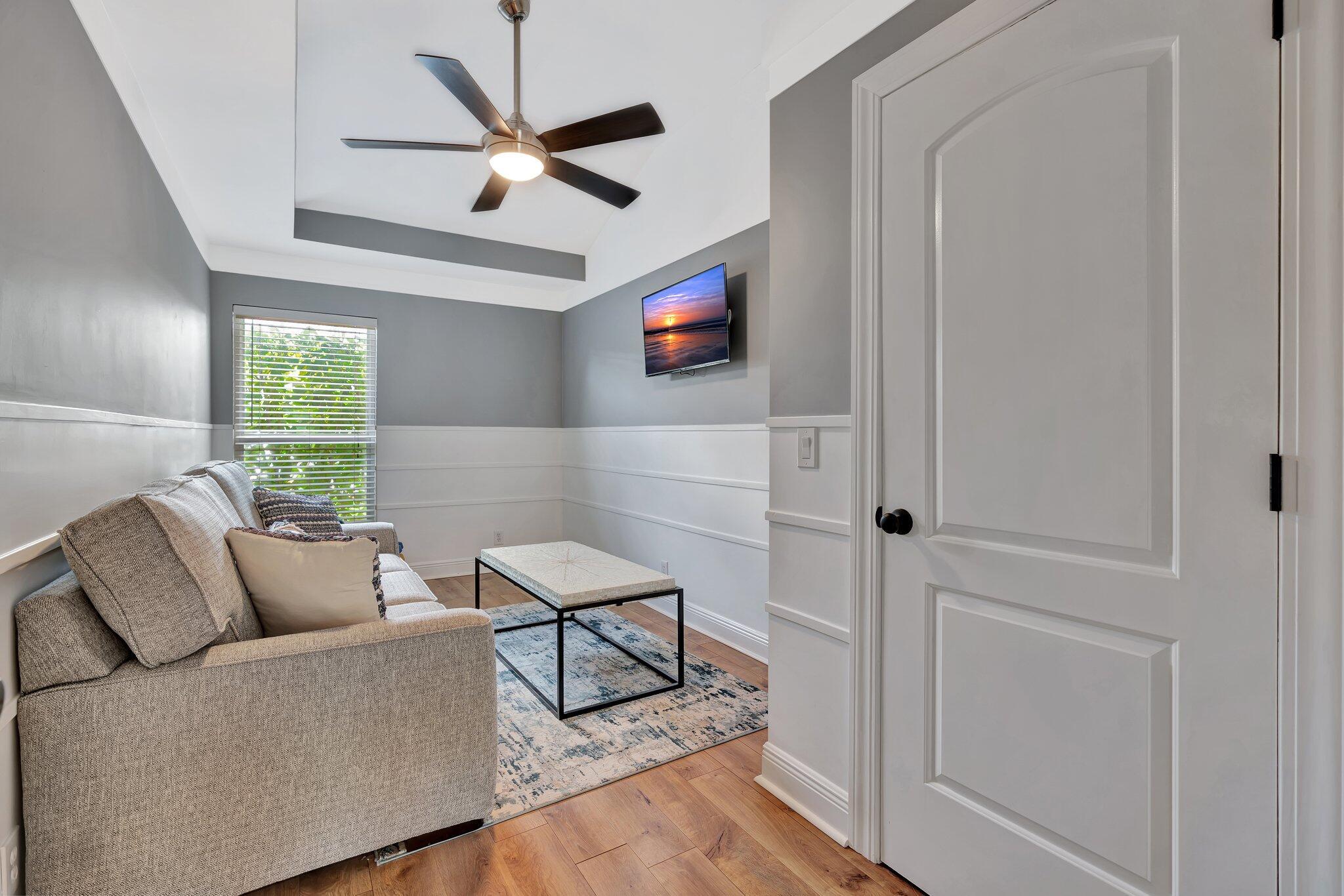 EASTPOINTE COUNTRY CLUB 3 - Residential Lease