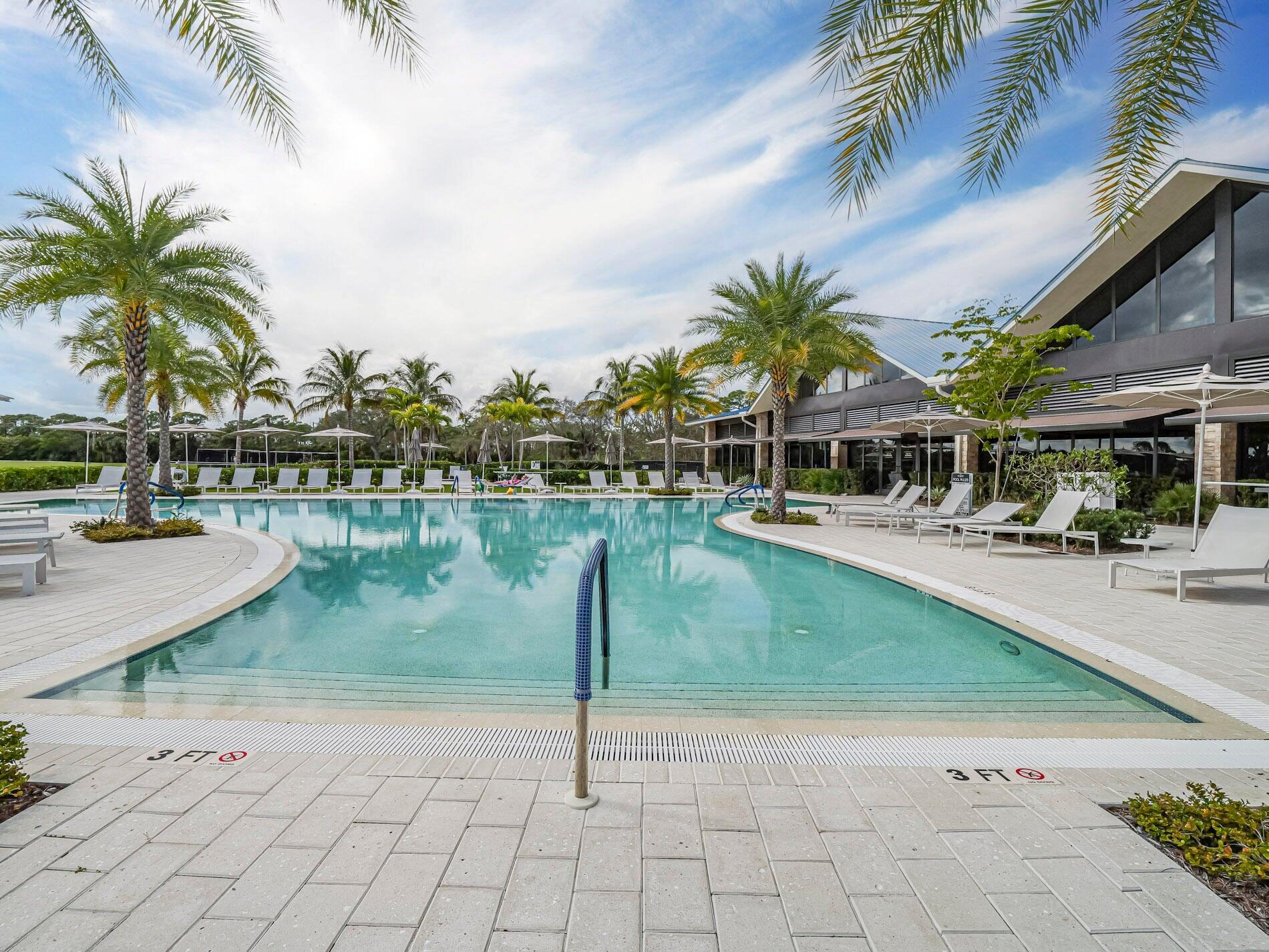 EASTPOINTE COUNTRY CLUB 3 - Residential Lease