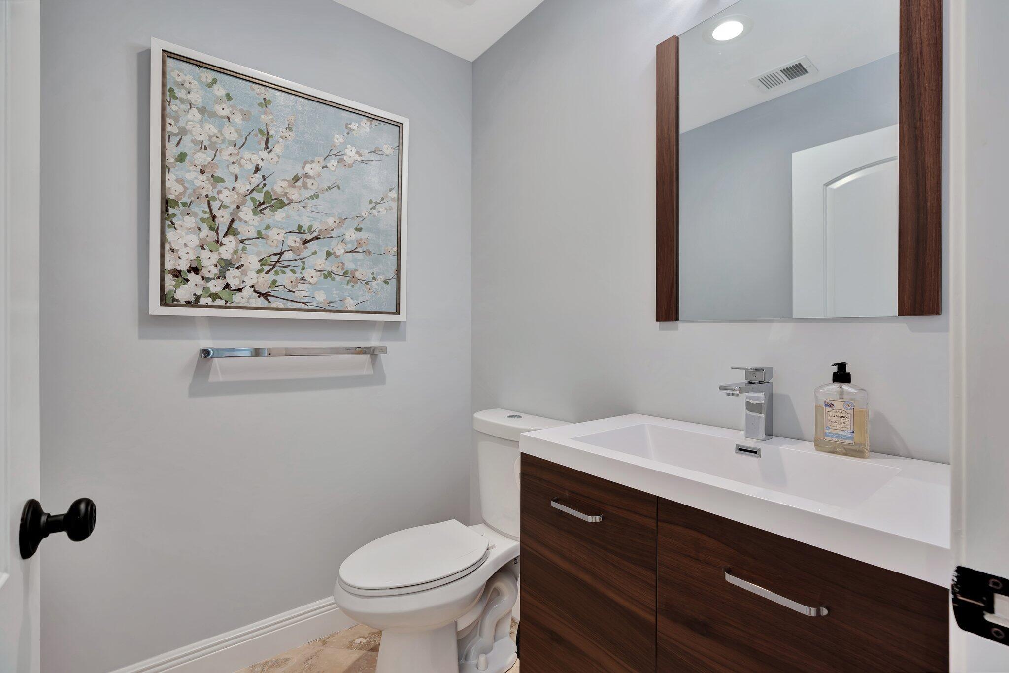 EASTPOINTE COUNTRY CLUB 3 - Residential Lease