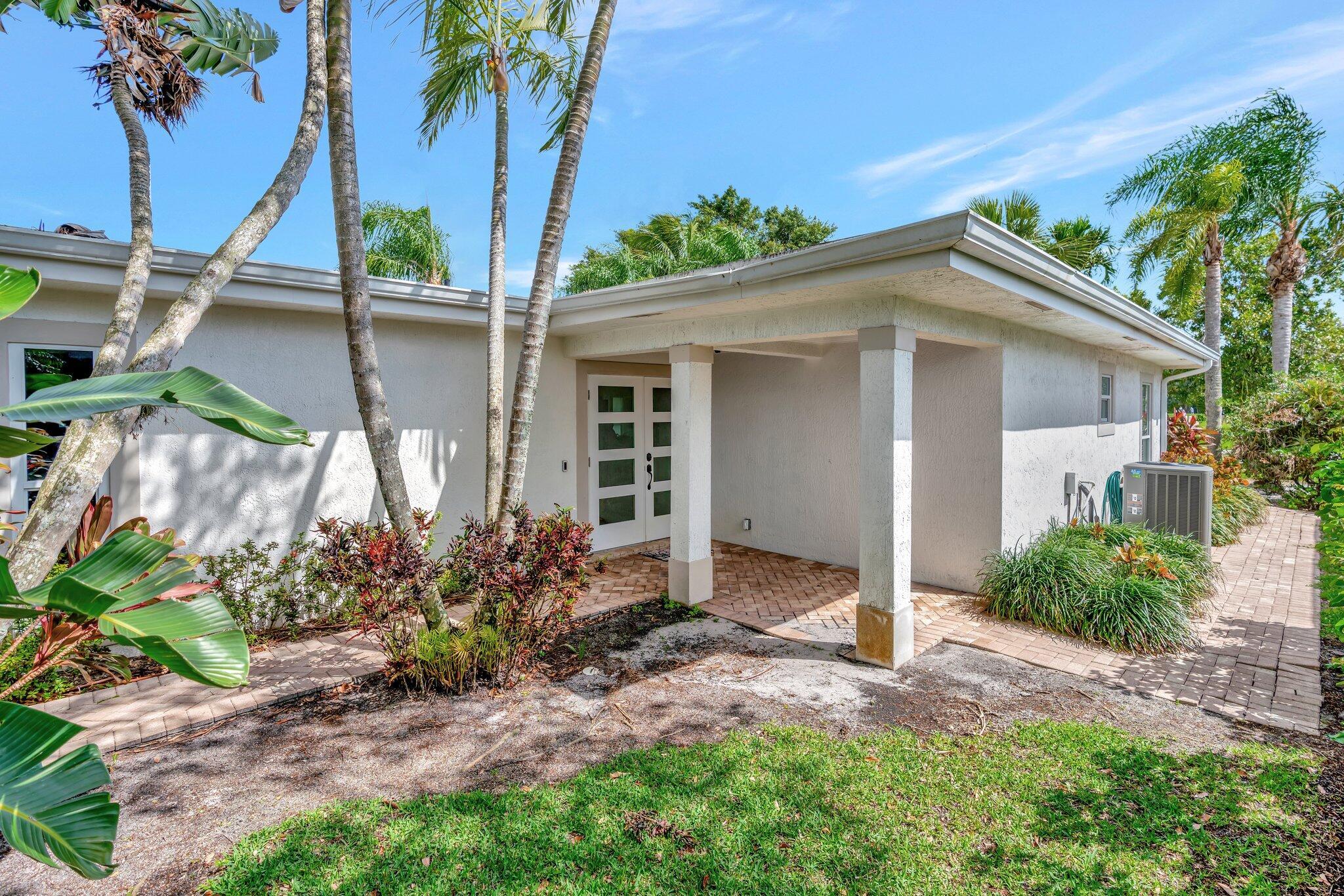 EASTPOINTE COUNTRY CLUB 3 - Residential Lease