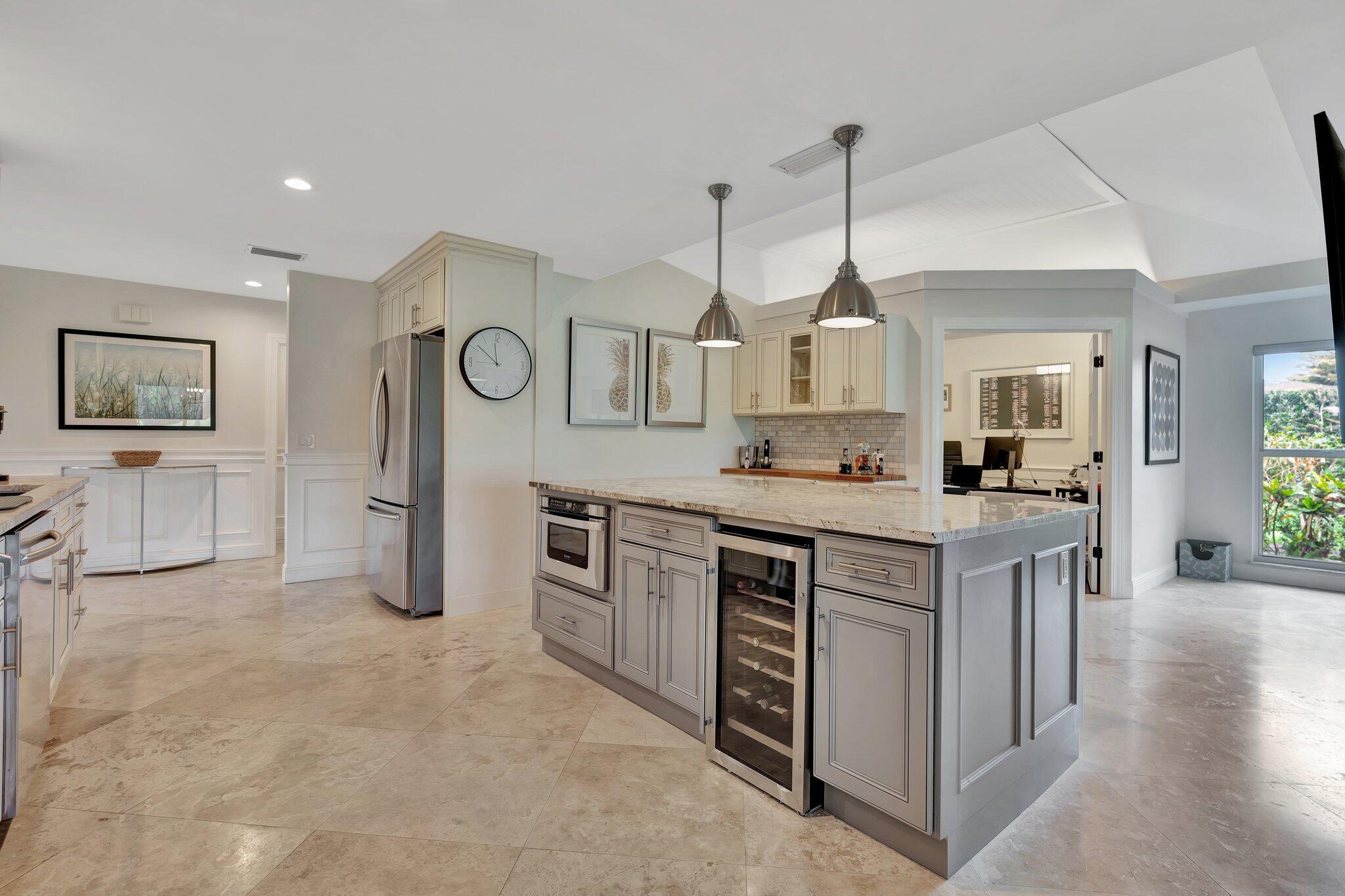 EASTPOINTE COUNTRY CLUB 3 - Residential Lease