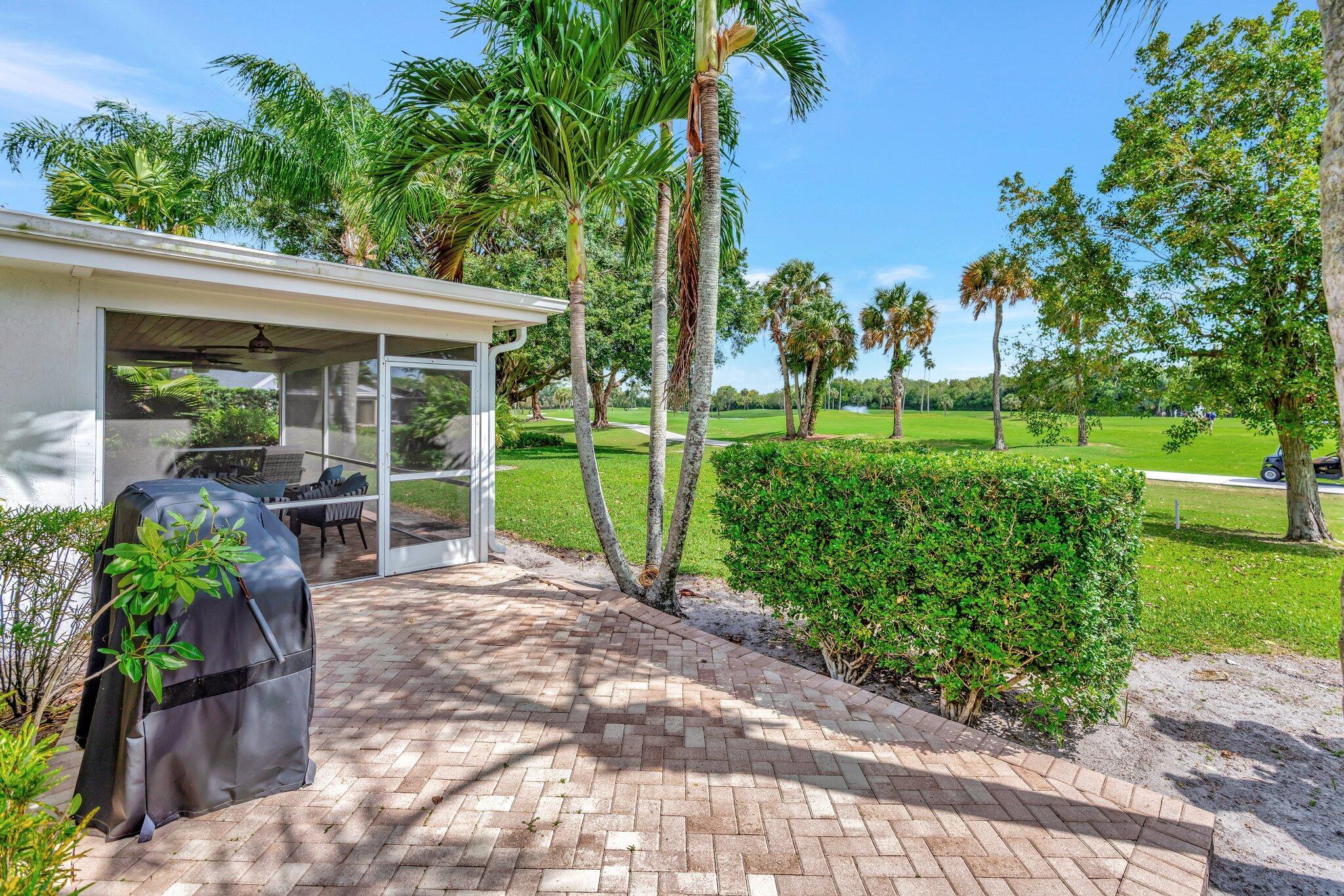 EASTPOINTE COUNTRY CLUB 3 - Residential Lease