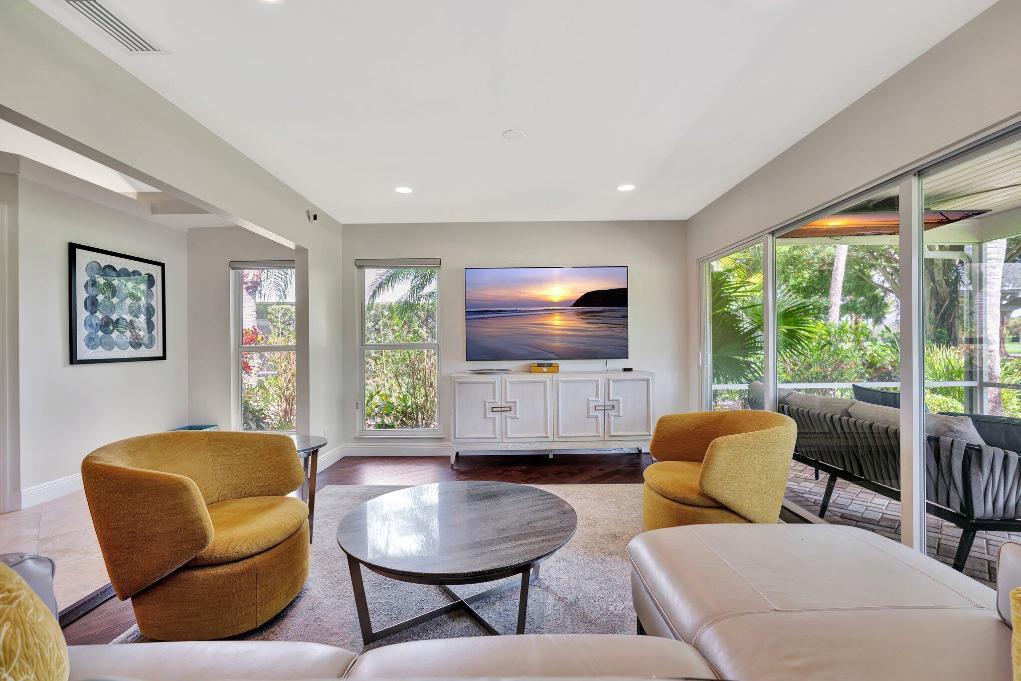 EASTPOINTE COUNTRY CLUB 3 - Residential Lease