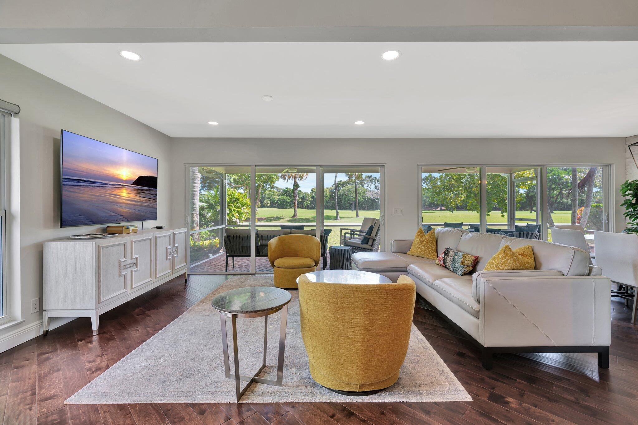 EASTPOINTE COUNTRY CLUB 3 - Residential Lease