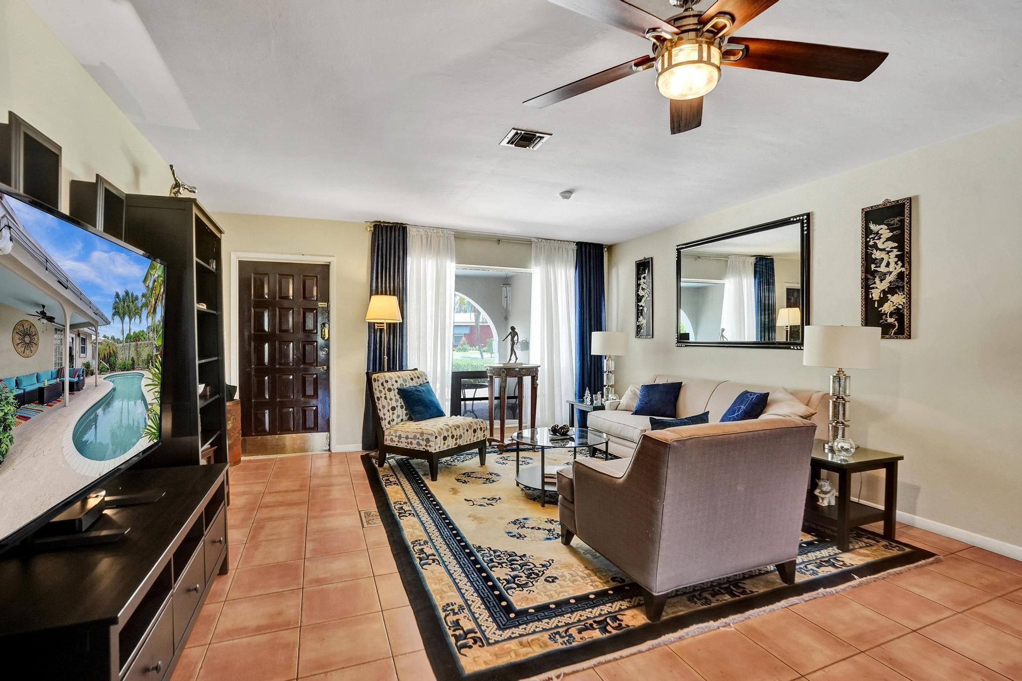 1866 NE 33rd St, Oakland Park, FL, 33306/$825,000 4 1866 NE 33rd St