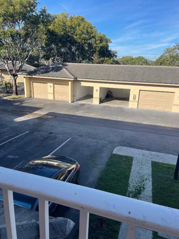 ARISSA PLACE CONDO - Residential