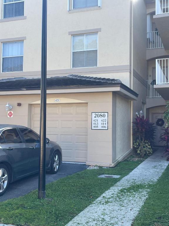 ARISSA PLACE CONDO - Residential