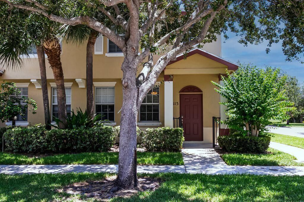 Photo of 2113 SE Fern Park Drive, Port Saint Lucie, FL 34952 (MLS # R11099945)