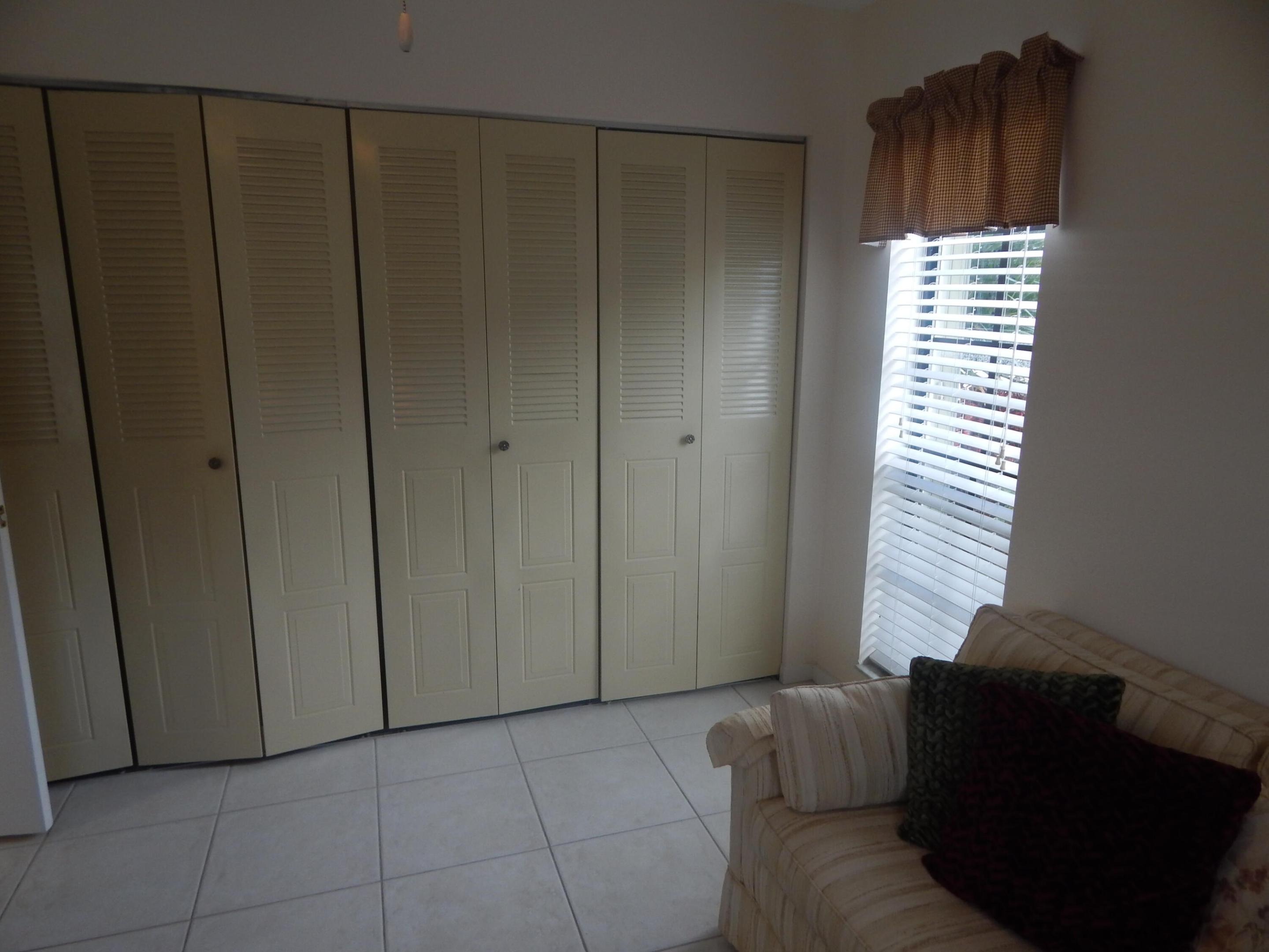 BUTTONWOOD 1 - Residential