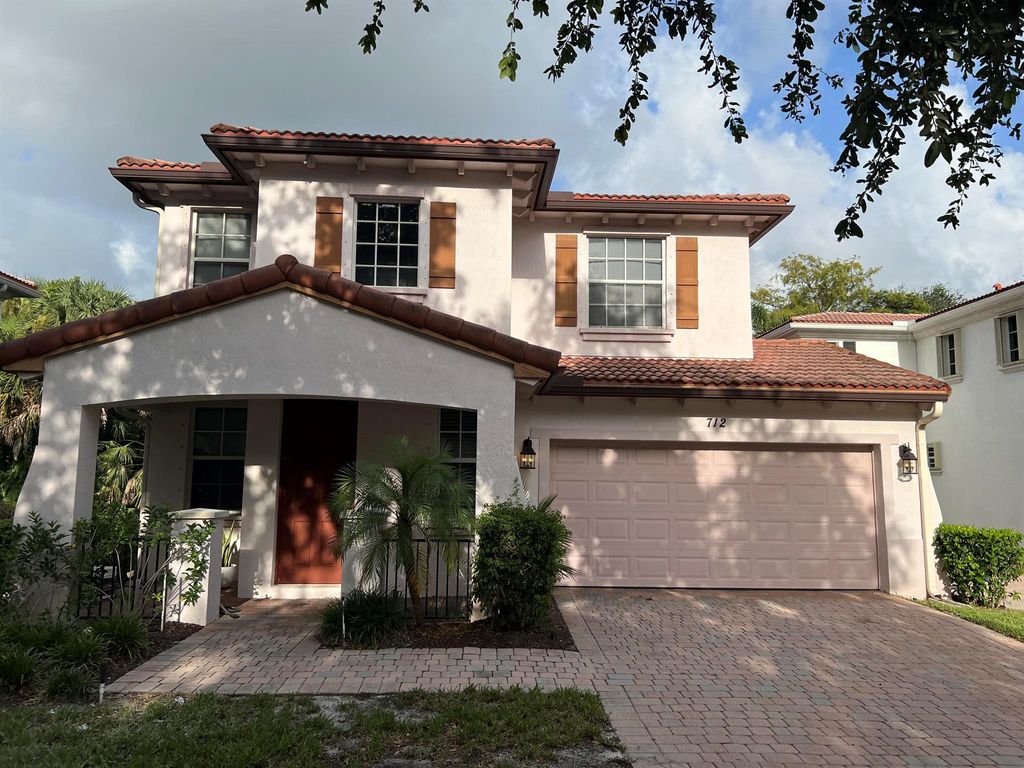 Photo of 712 Duchess Court, Palm Beach Gardens, FL 33410 (MLS # R10913277)