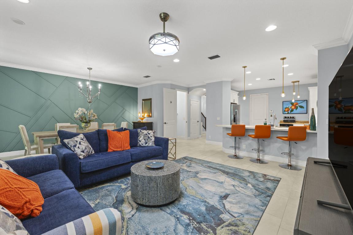 15816 Italian Cypress Way