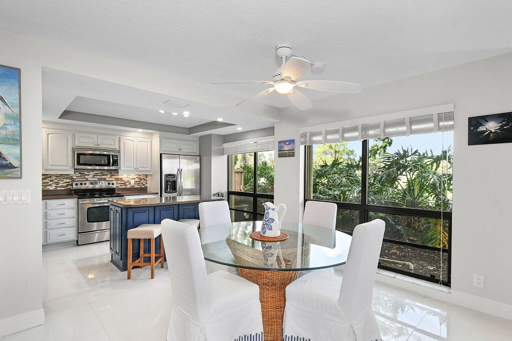 Photo of 460 Brackenwood Lane S, Palm Beach Gardens, FL 33418 (MLS # R11033092)