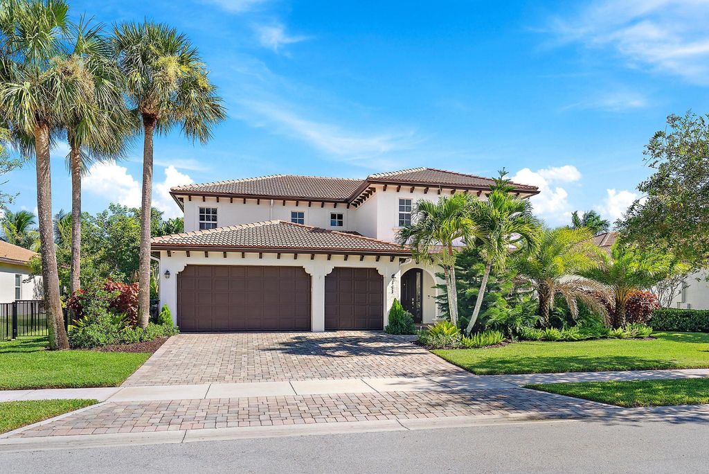 Photo of 111 Manor Circle, Jupiter, FL 33458 (MLS # R11118305)