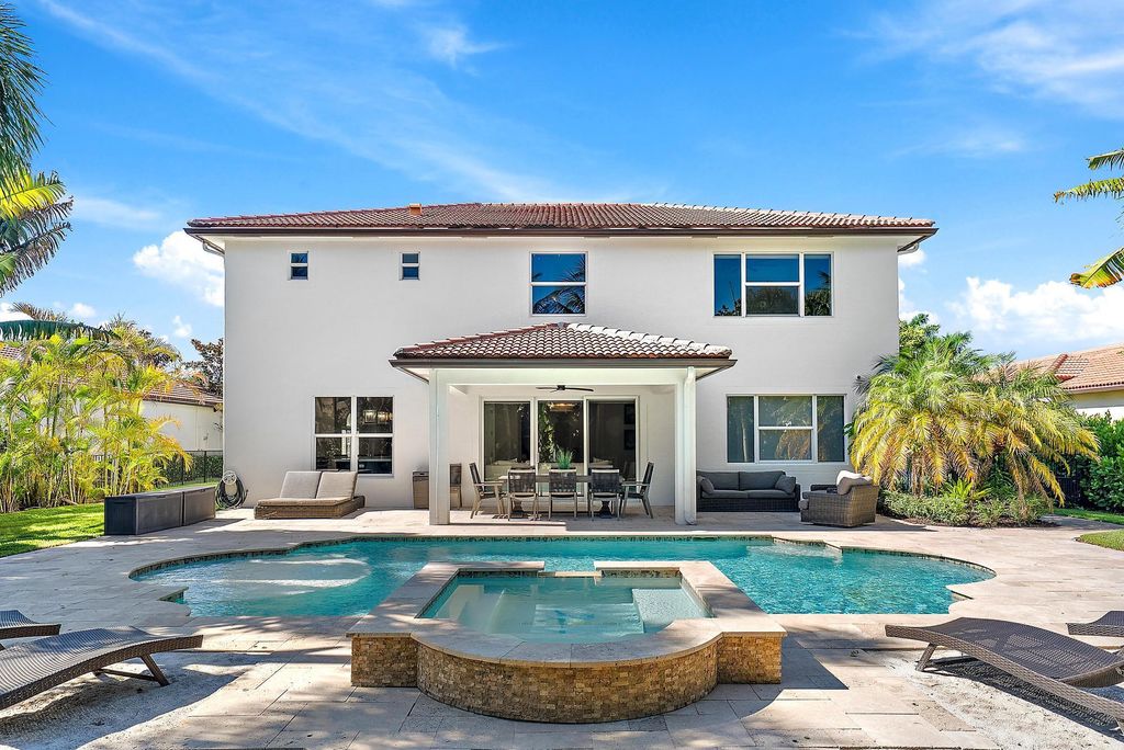 Photo of 111 Manor Circle, Jupiter, FL 33458 (MLS # R11118305)