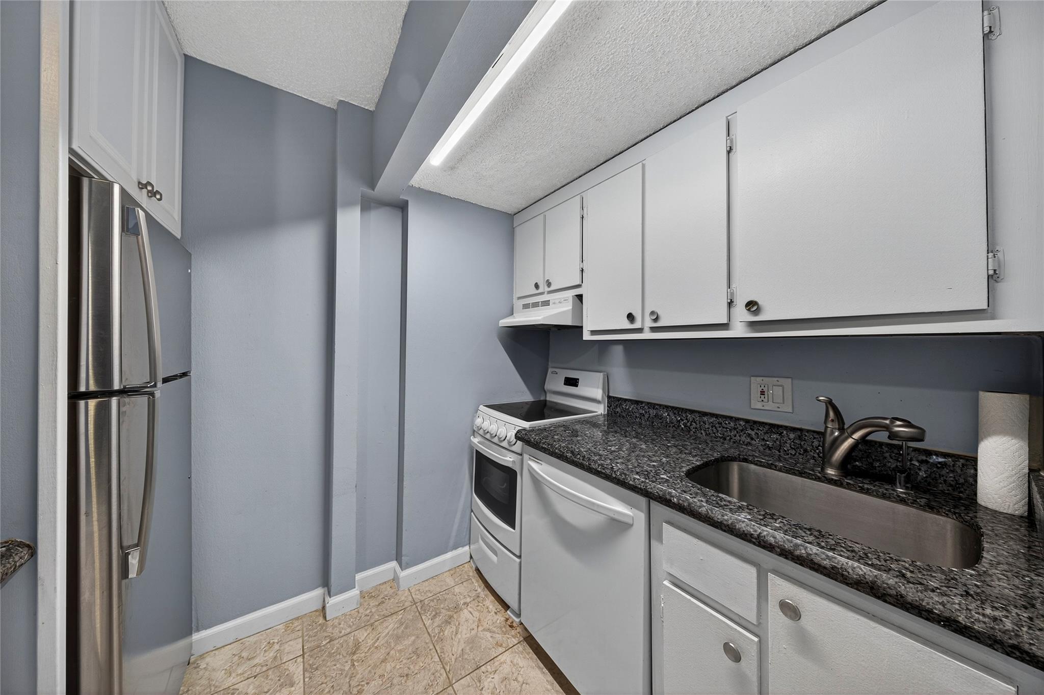 The Seasons Condo - Residential Lease