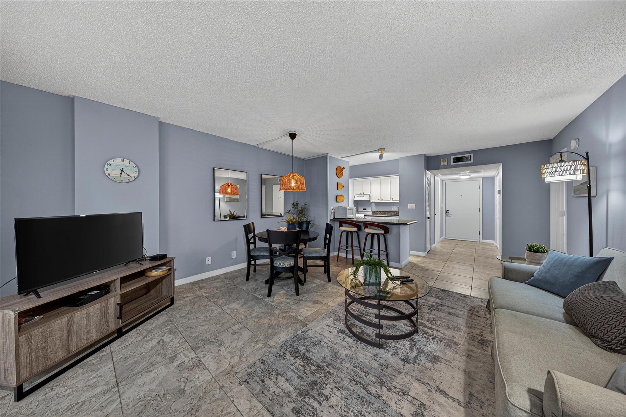 The Seasons Condo - Residential Lease