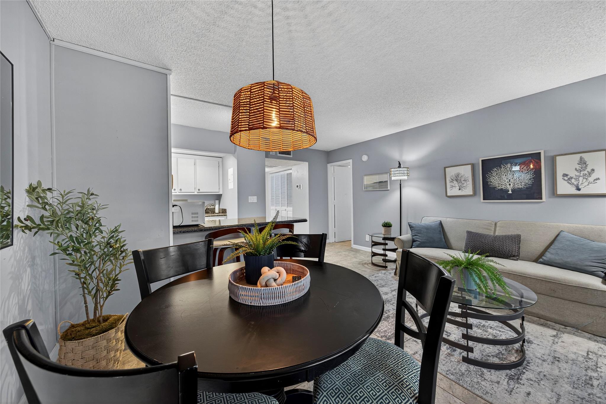 The Seasons Condo - Residential Lease