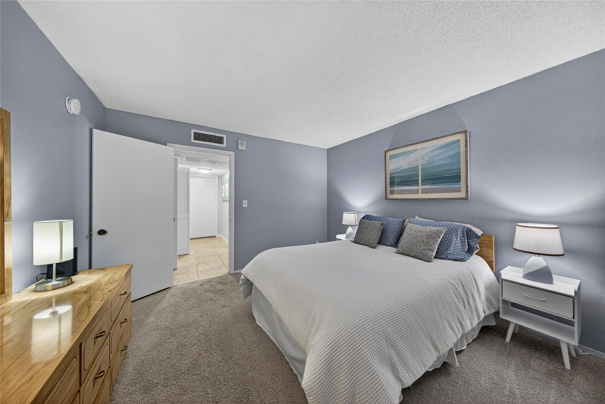 The Seasons Condo - Residential Lease