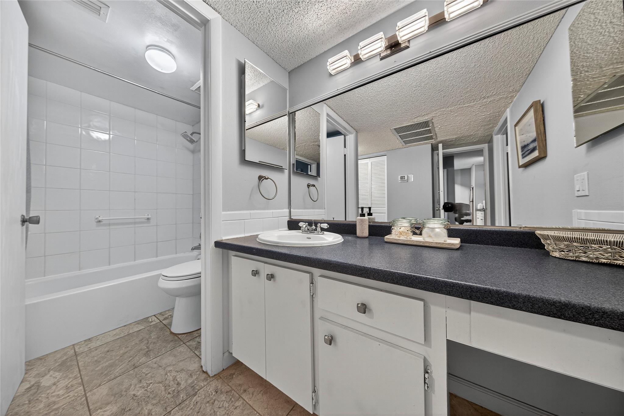 The Seasons Condo - Residential Lease