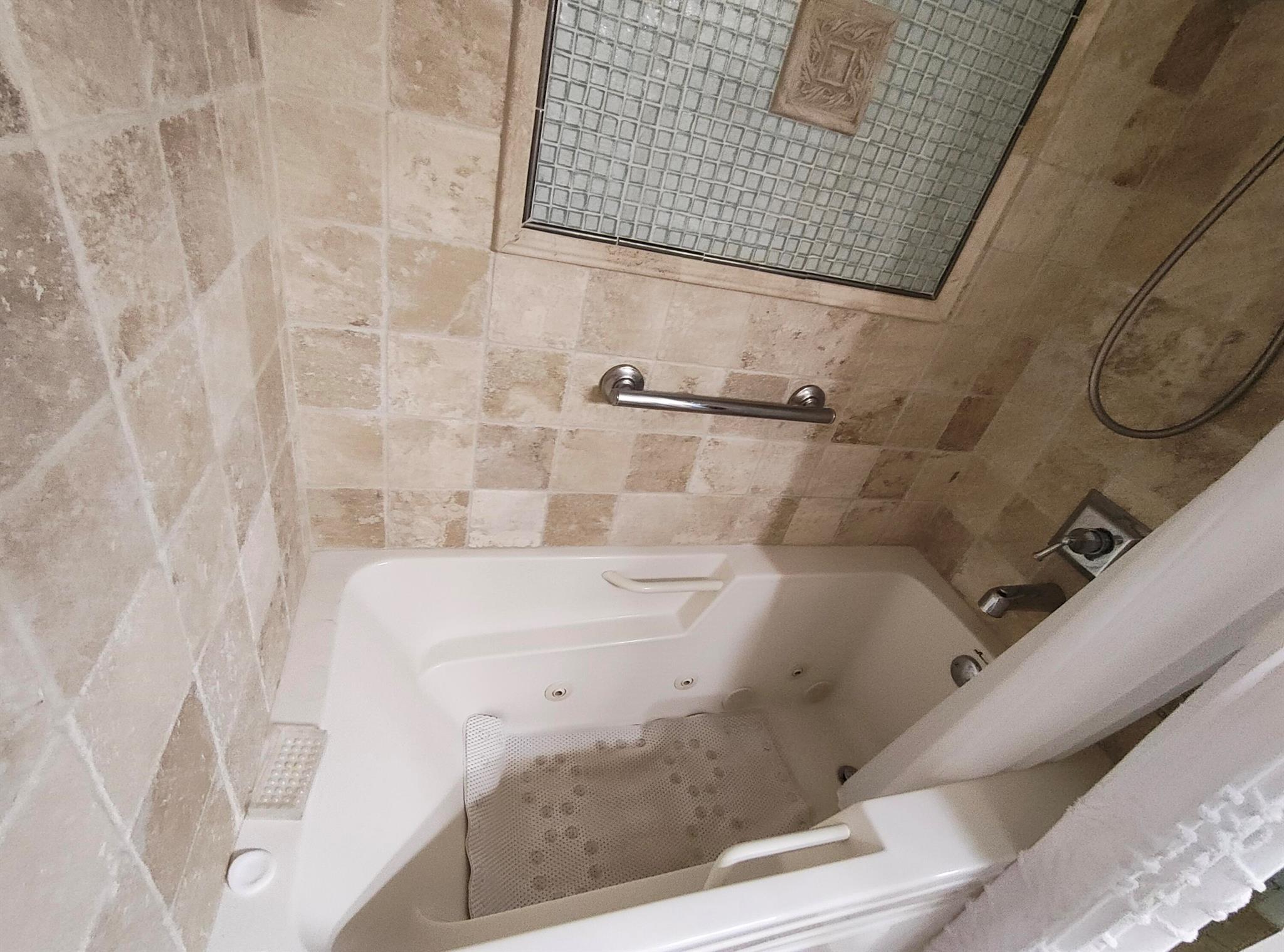 LEISUREVILLE LAKE CONDO - Residential