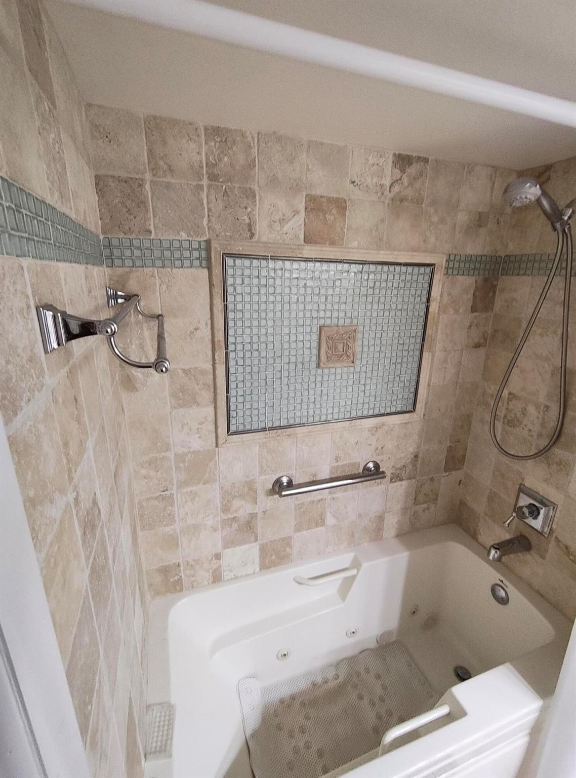 LEISUREVILLE LAKE CONDO - Residential