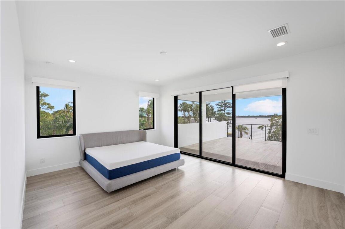 RIVER VISTA SUBDIVISION REPLAT - Residential