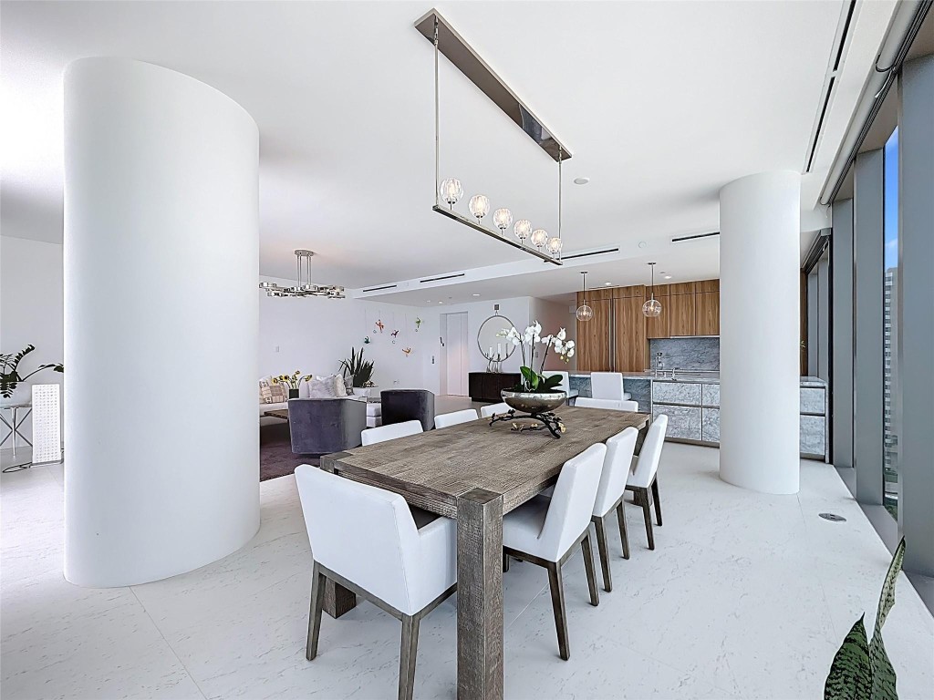 2000 Ocean - Residential