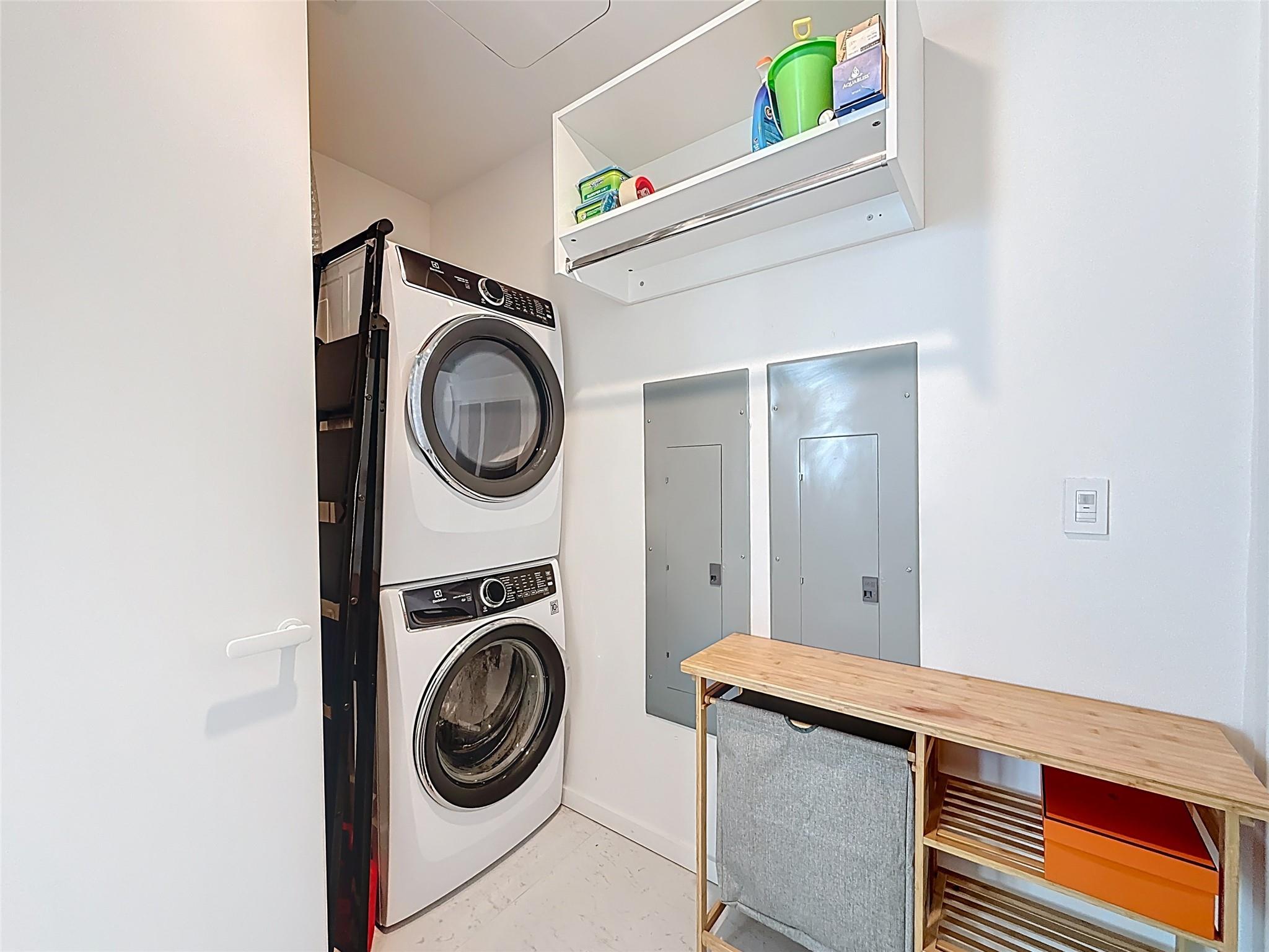 2000 Ocean - Residential