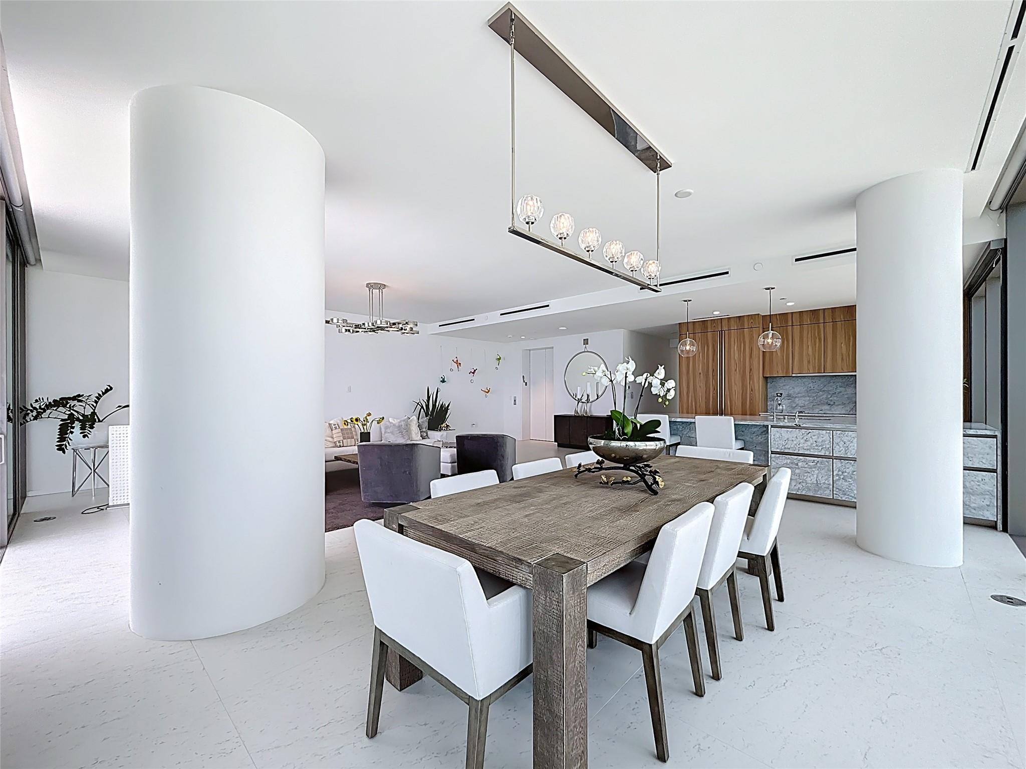 2000 Ocean - Residential