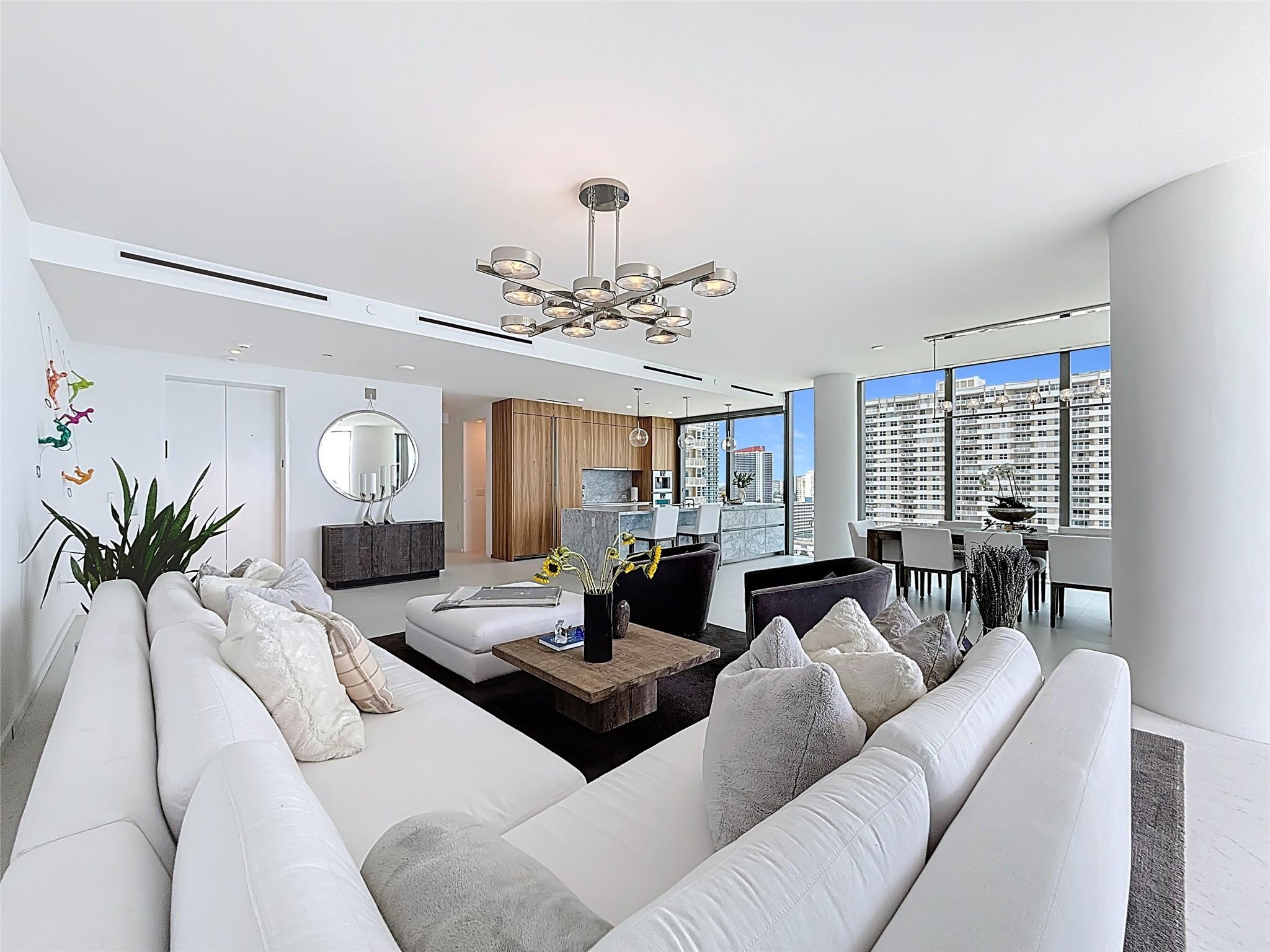 2000 Ocean - Residential