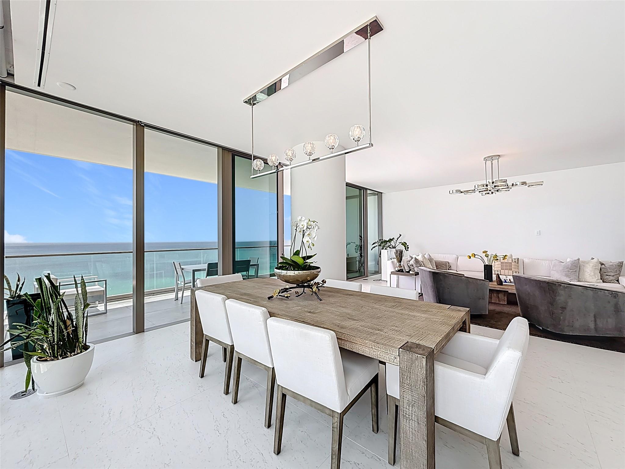 2000 Ocean - Residential