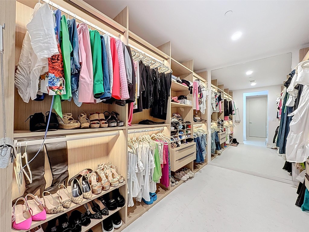 2000 Ocean - Residential