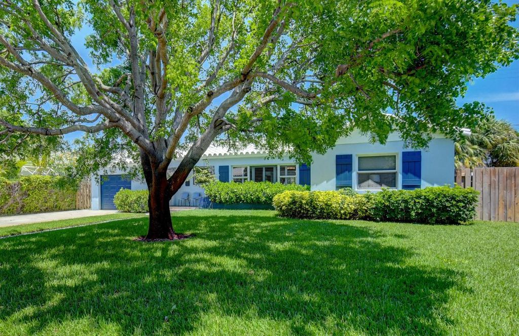 Photo of 309 Rilyn Drive, West Palm Beach, FL 33405 (MLS # R11147909)