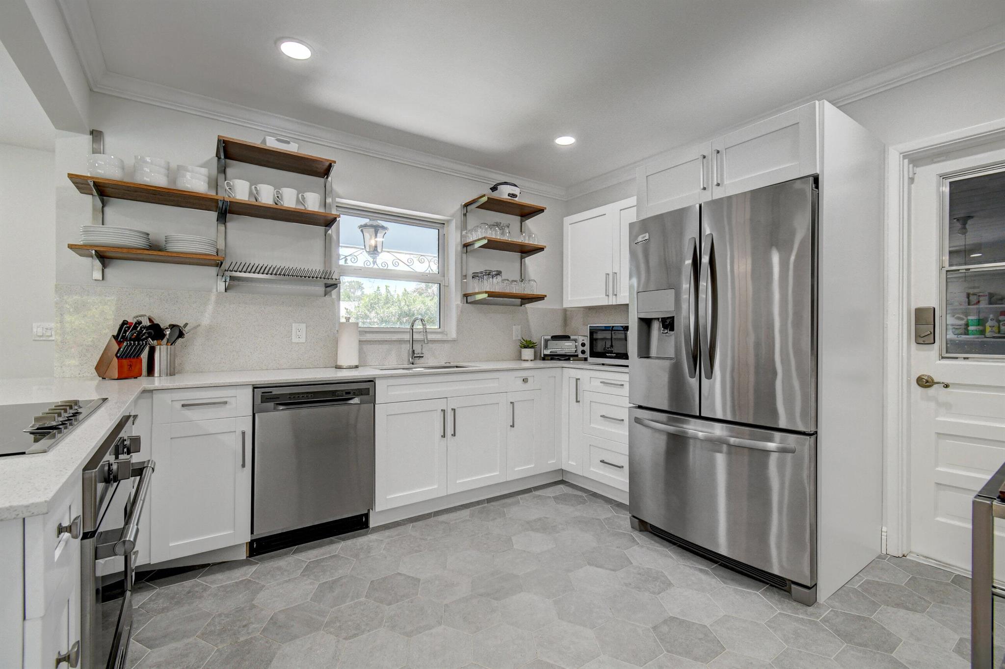 BURNUP AND SIMS ESTATES 2 - Residential Lease