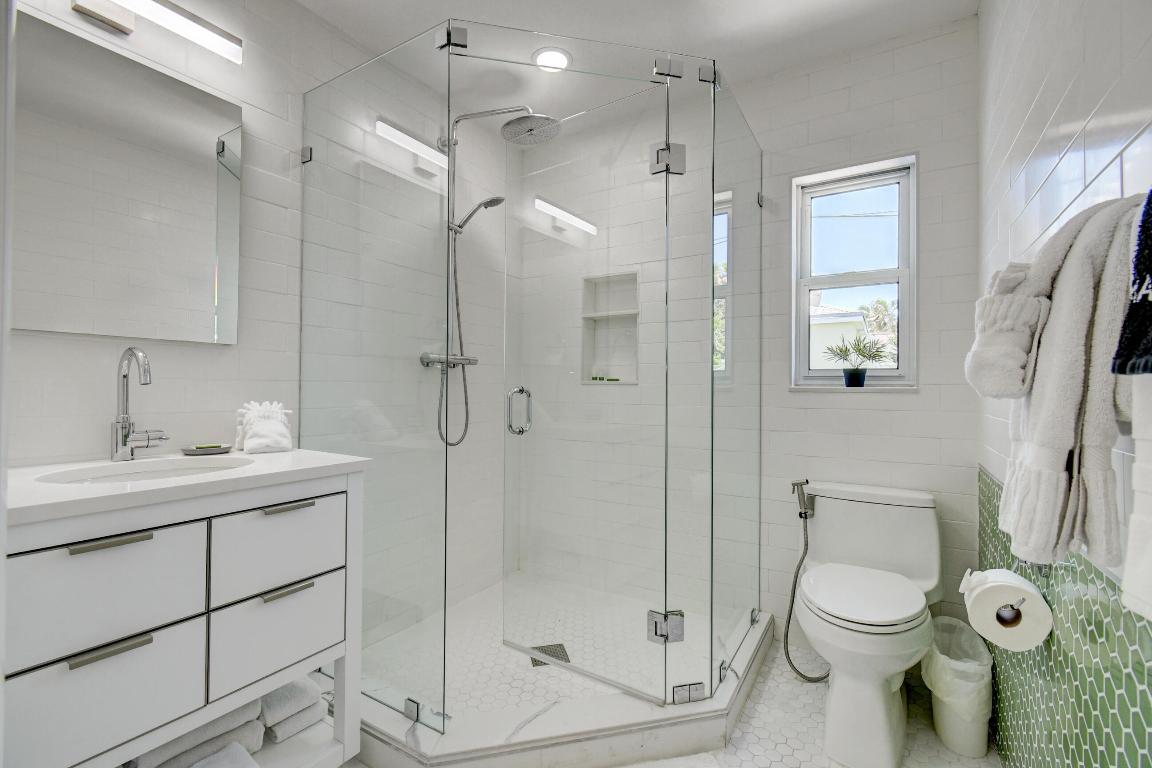 BURNUP AND SIMS ESTATES 2 - Residential Lease