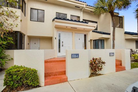 Photo of 8164 NW 17th Manor #8164, Plantation, FL 33322 (MLS # F10555950)