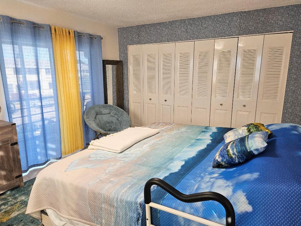 WINDSOR CONDOS - Residential