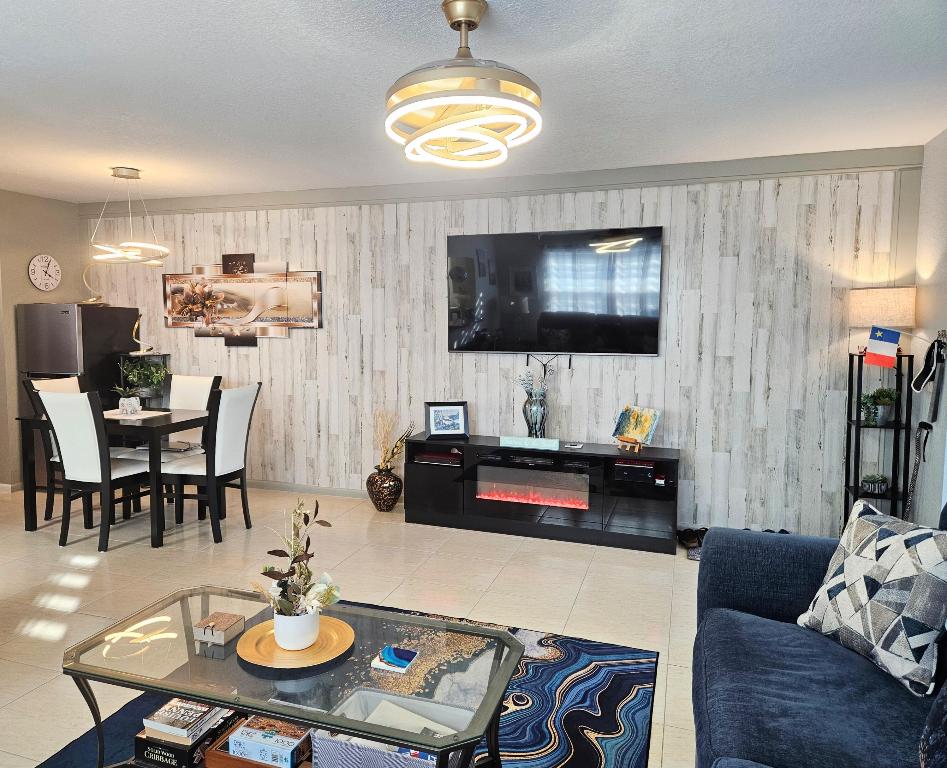 WINDSOR CONDOS - Residential